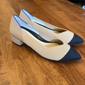 Rothy’s The High Point Block Heels Wren Captoe Beige Camel Black Size 10 NWOT